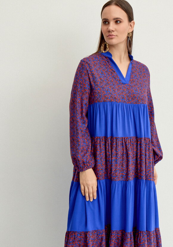 Платье с ярусами и V-образным вырезом шир.  580, рис. 2