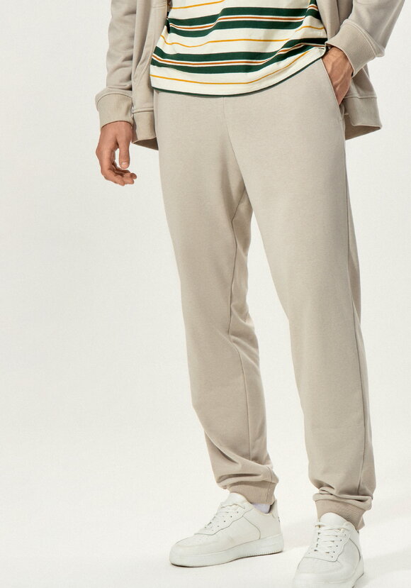 Брюки с карманами и манжетами по низу шир.  580, рис. 2