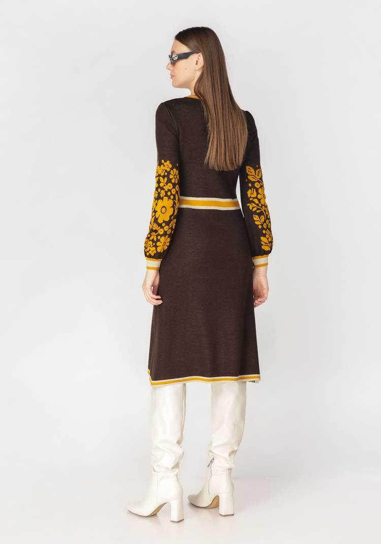 Платье женское с контрастным рисунком шир.  750, рис. 7