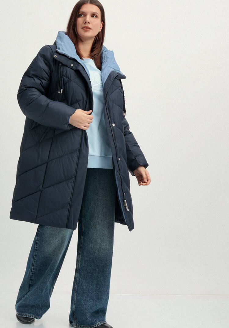 Пуховик с капюшоном и фактурной стежкой шир.  750, рис. 11