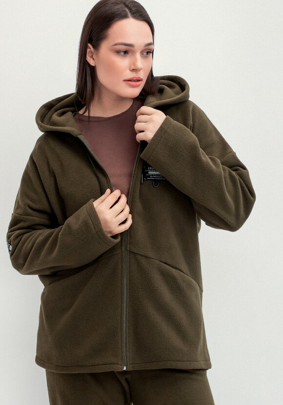 Толстовка из флиса с нашивкой на груди шир.  580, рис. 37