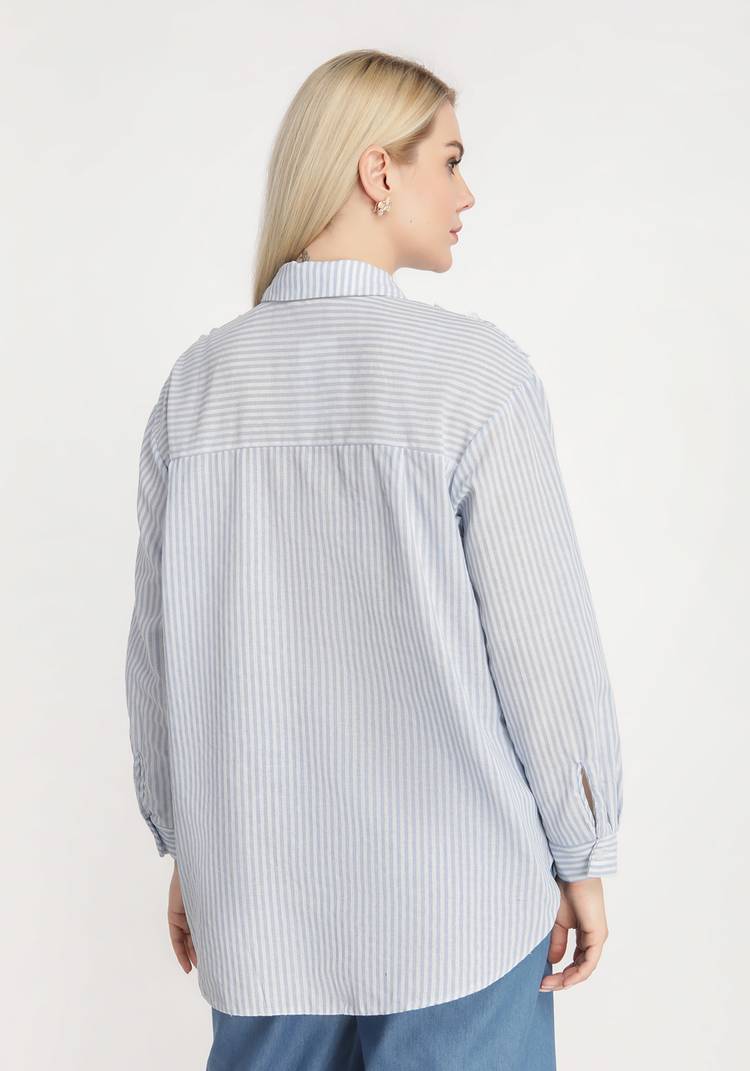 Рубашка в полоску с цветочной нашивкой шир.  750, рис. 4