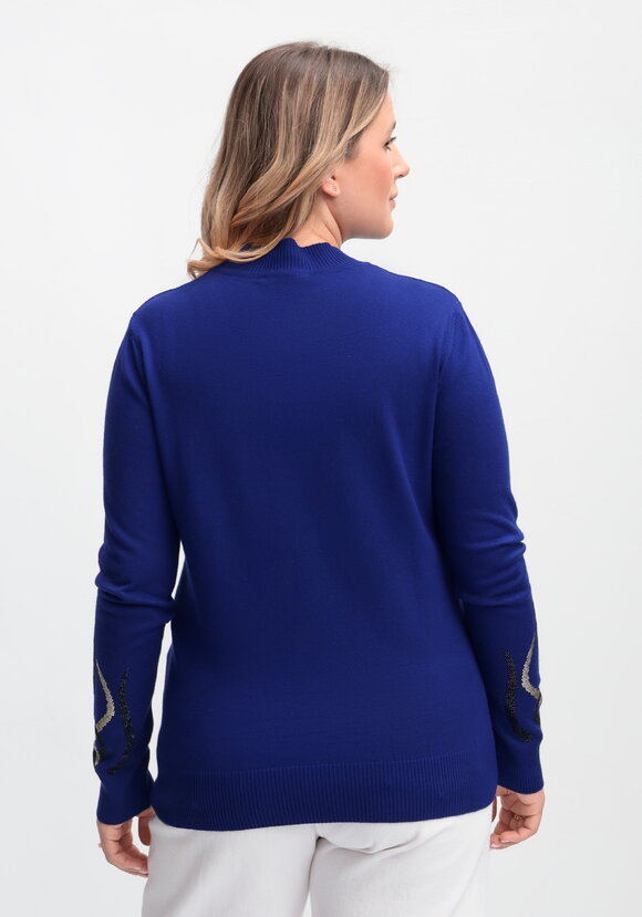 Джемпер с абстракцией на рукавах и полочке шир.  580, рис. 13