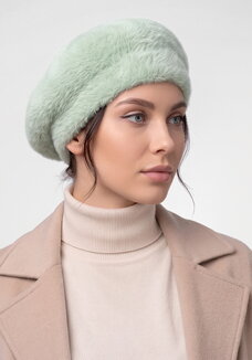 Берет из ангоры