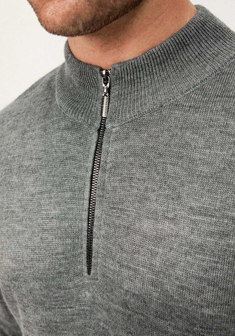 Свитер с воротником стойкой на молнии шир.  750, рис. 20