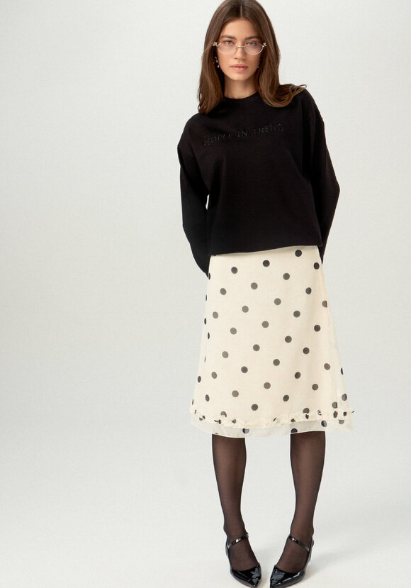 Свитшот с леттерингом на груди шир.  580, рис. 8