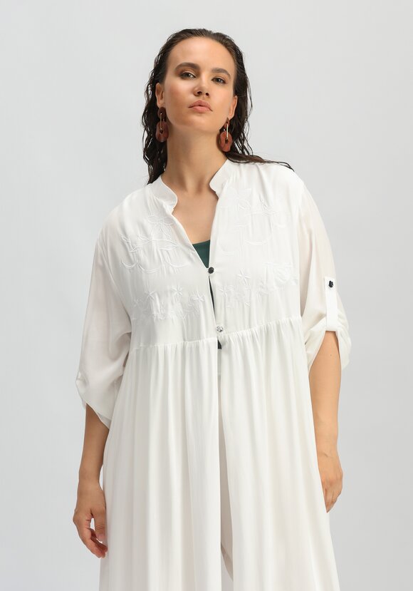 Рубашка удлиненная с вышивкой на кокетке шир.  580, рис. 31