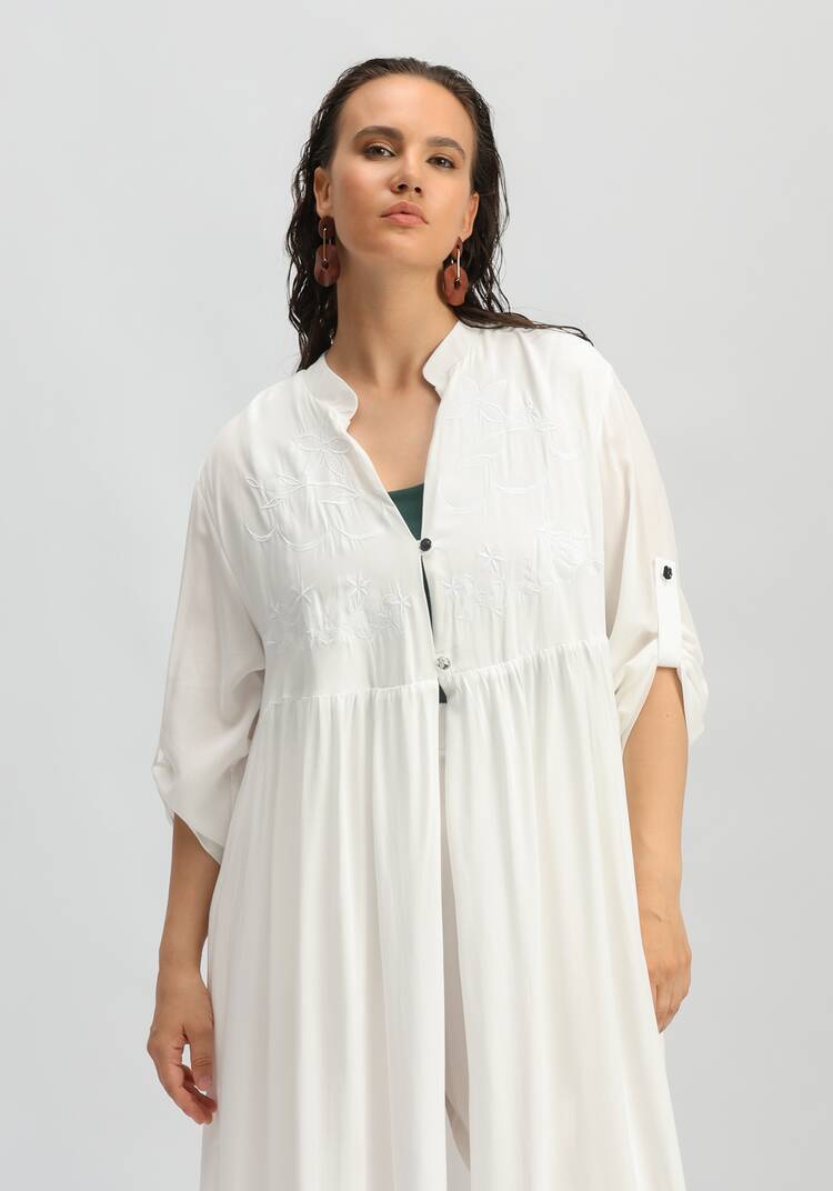 Рубашка удлиненная с вышивкой на кокетке шир.  750, рис. 31