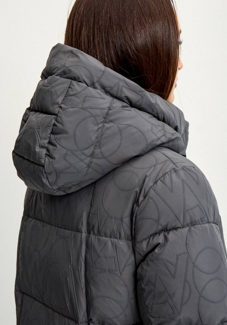 Удлиненный пуховик с капюшоном шир.  750, рис. 17