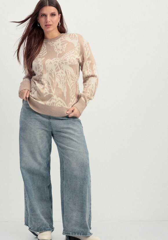 Джемпер с абстрактным цветочным принтом шир.  580, рис. 8