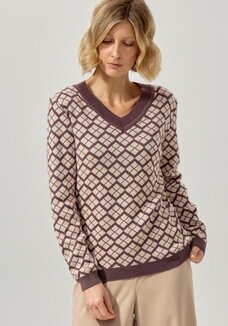 Джемпер женский с V-образным вырезом
