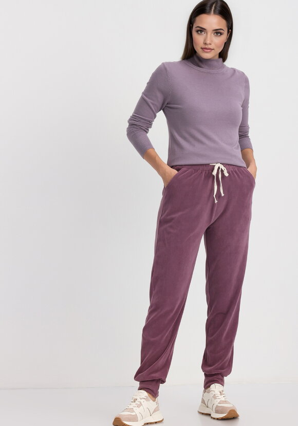 Брюки из велюра на резинке шир.  580, рис. 18