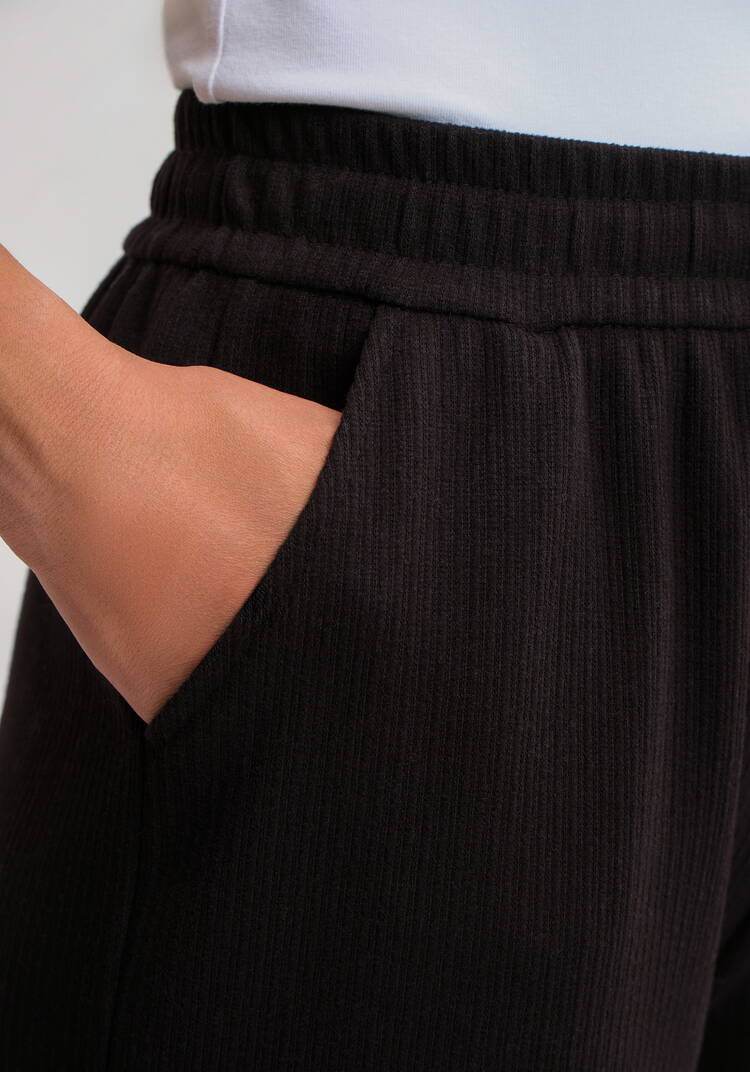 Брюки прямые от бедра на резинке шир.  750, рис. 24