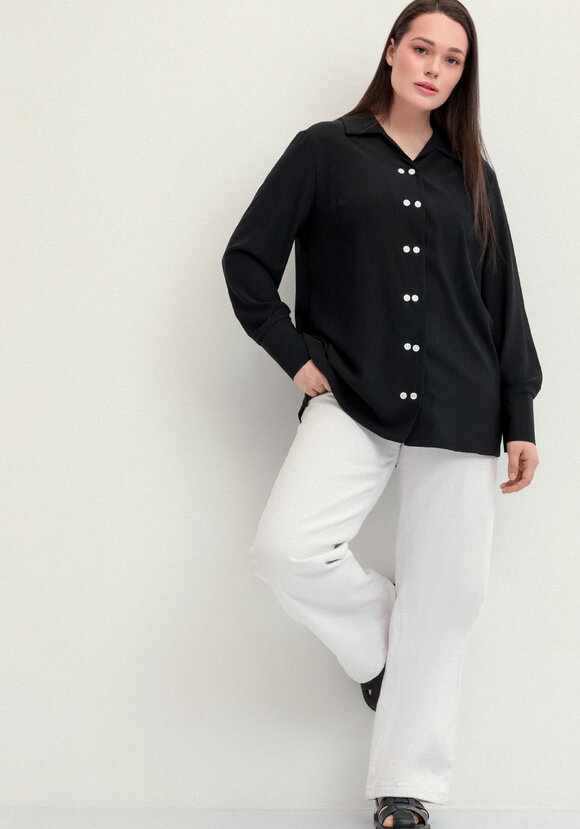 Рубашка с контрастными пуговицами шир.  580, рис. 2