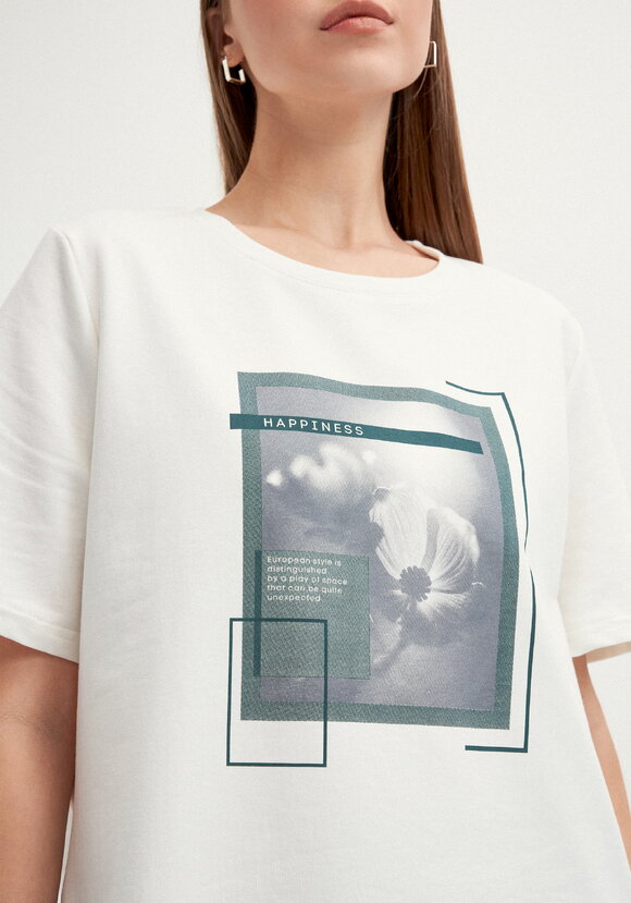 Костюм с флористическим принтом на футболке шир.  580, рис. 31