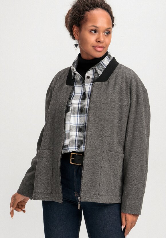 Бомбер на молнии с карманами шир.  580, рис. 10