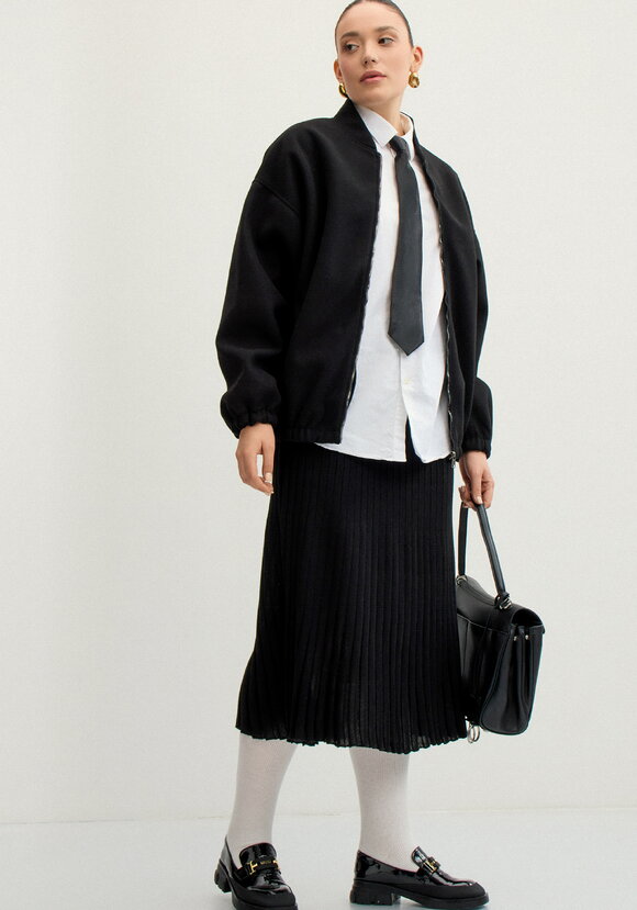 Юбка фактурная в вертикальную полоску шир.  580, рис. 10