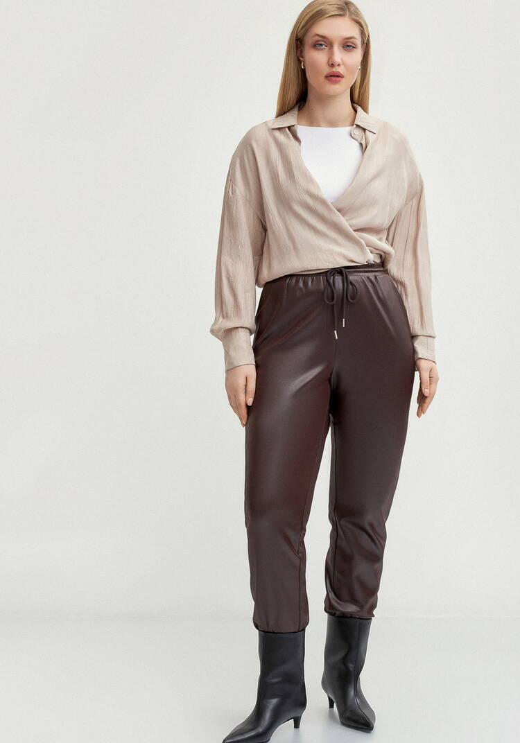 Брюки из трикотажа под кожу шир.  750, рис. 1