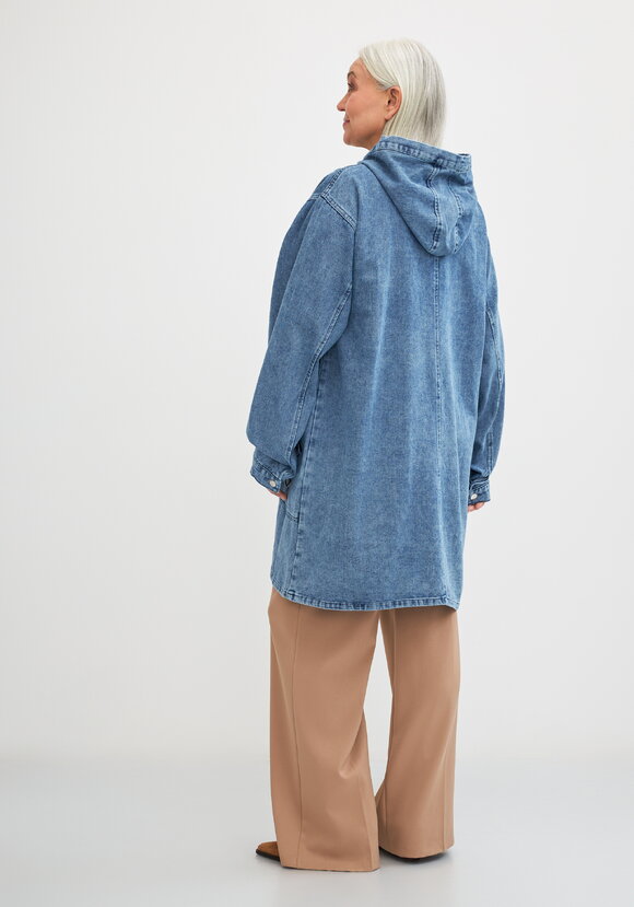 Куртка джинсовая удлиненная со стразами шир.  580, рис. 3