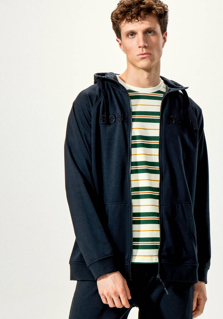 Толстовка с вышивкой и капюшоном шир.  750, рис. 15