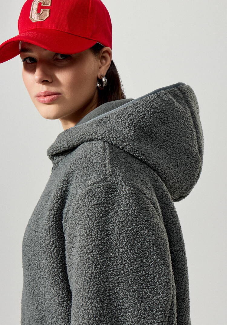 Куртка в стиле тедди с капюшоном шир.  750, рис. 7