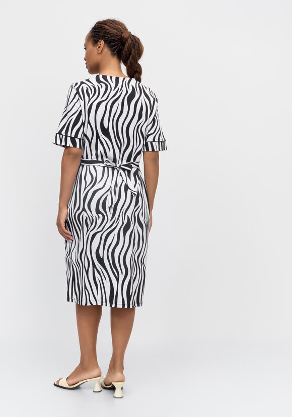 Халат Марокко шир.  580, рис. 9