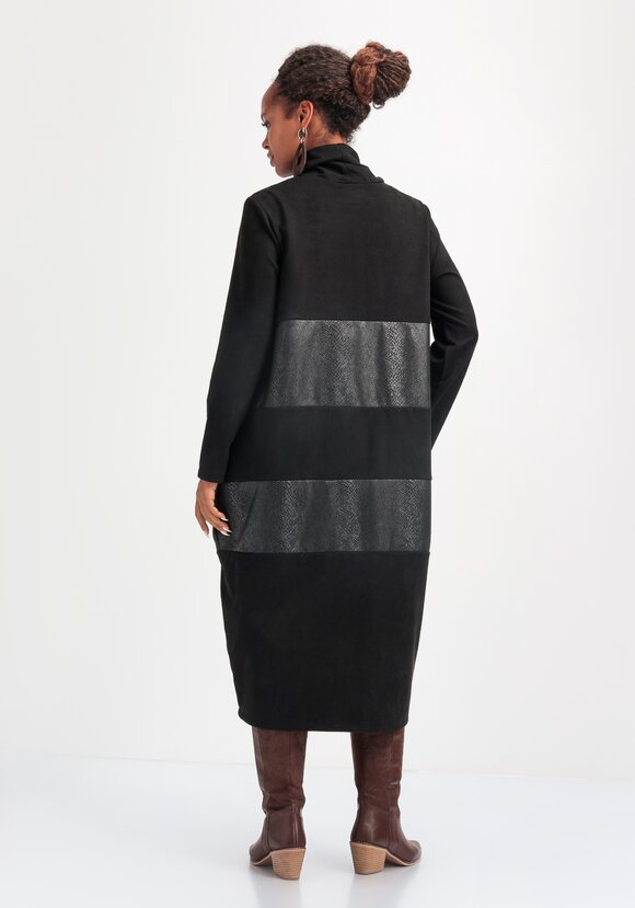 Платье с декоративными вставками шир.  580, рис. 18