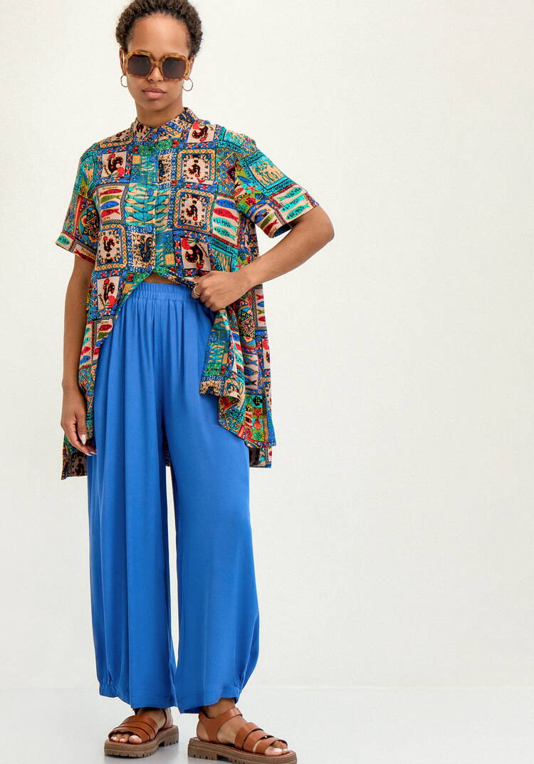 Брюки свободного кроя на резинке по низу шир.  750, рис. 23