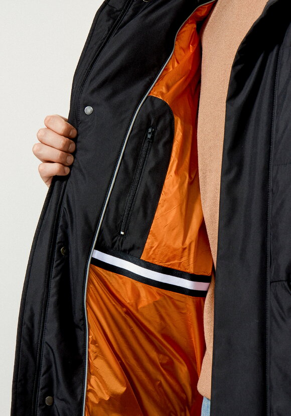 Пуховик стеганый с капюшоном и карманами шир.  580, рис. 9