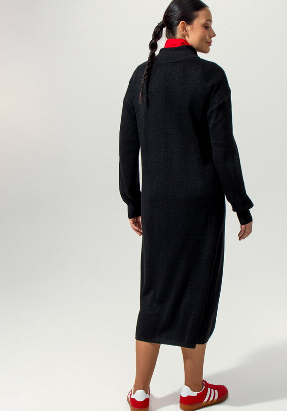 Платье с воротником-стойкой на молнии шир.  580, рис. 2