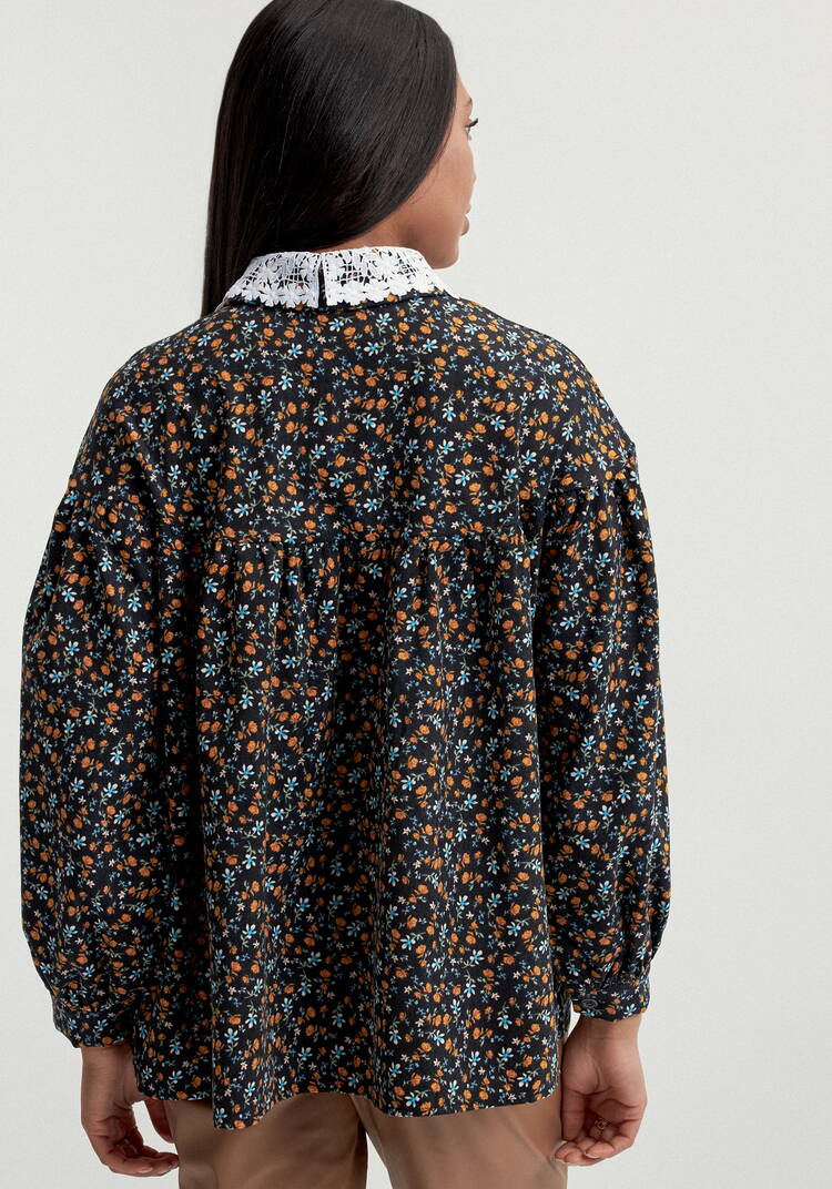 Блуза из микровельвета с ажурным воротником шир.  750, рис. 19