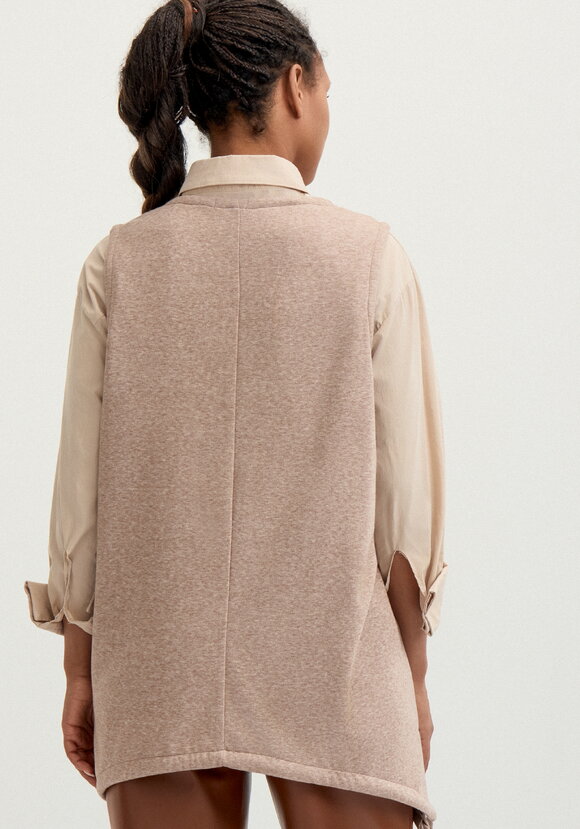 Жилет на кулиске по низу шир.  580, рис. 3