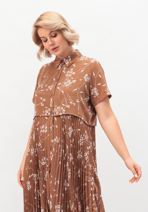 Платье  с плиссировкой шир.  580, рис. 10