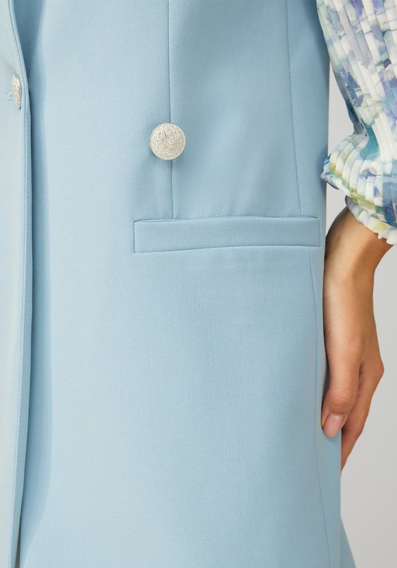 Жилет однобортный шир.  580, рис. 5