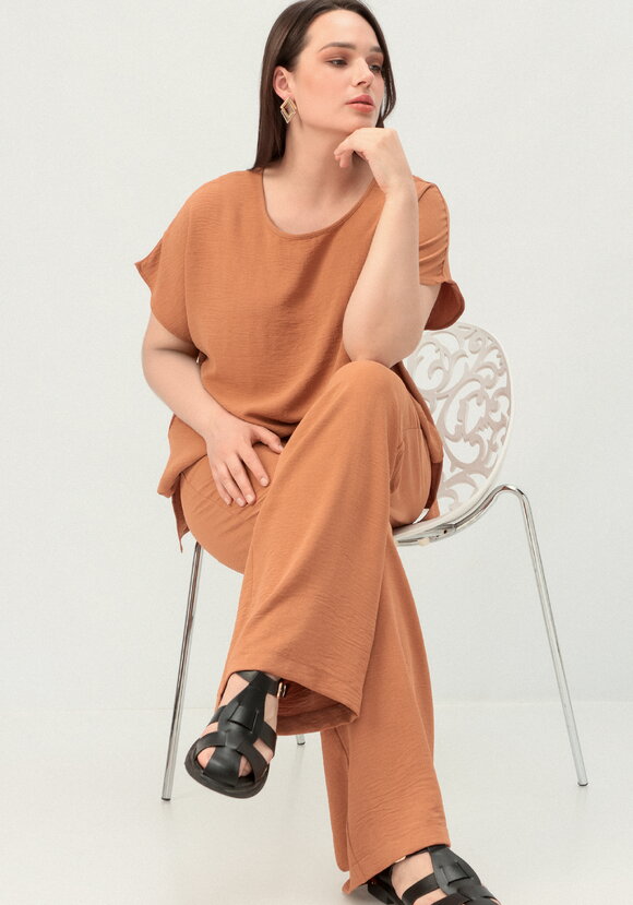 Брюки с карманами, свободного кроя шир.  580, рис. 36