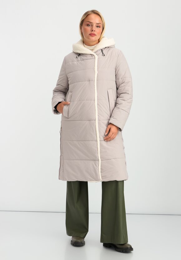 Пальто с капюшоном из меха шир.  580, рис. 22