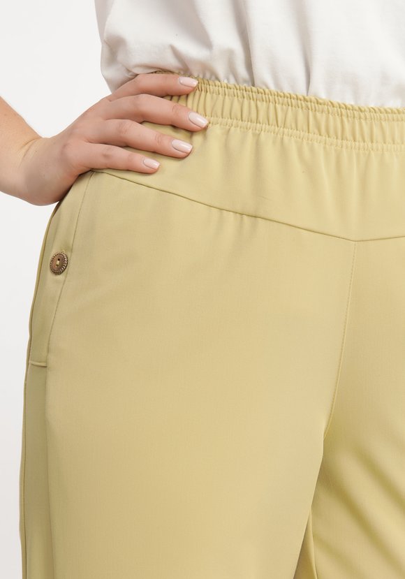 Брюки на резинке высокой посадки шир.  580, рис. 17