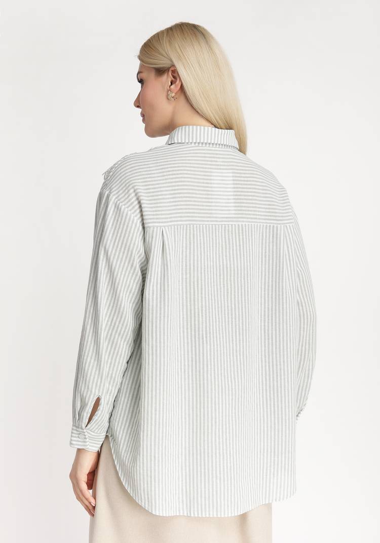 Рубашка в полоску с цветочной нашивкой шир.  750, рис. 11