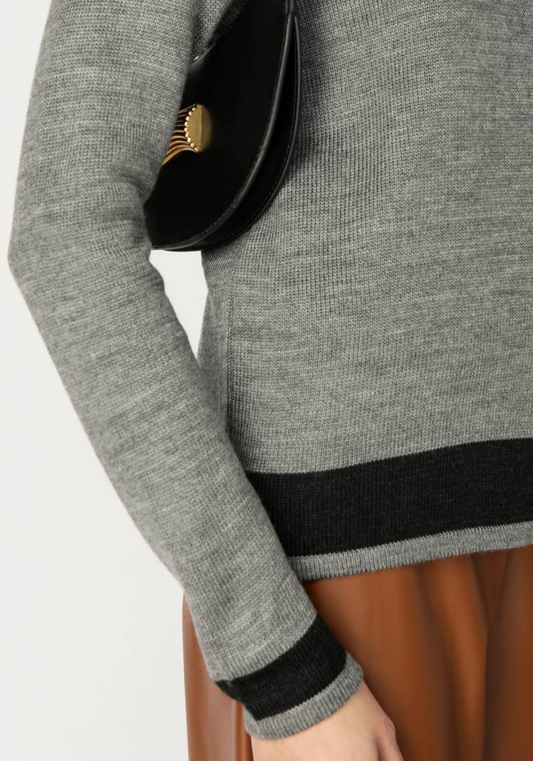 Свитер с контрастной отделкой по низу изделия шир.  750, рис. 5