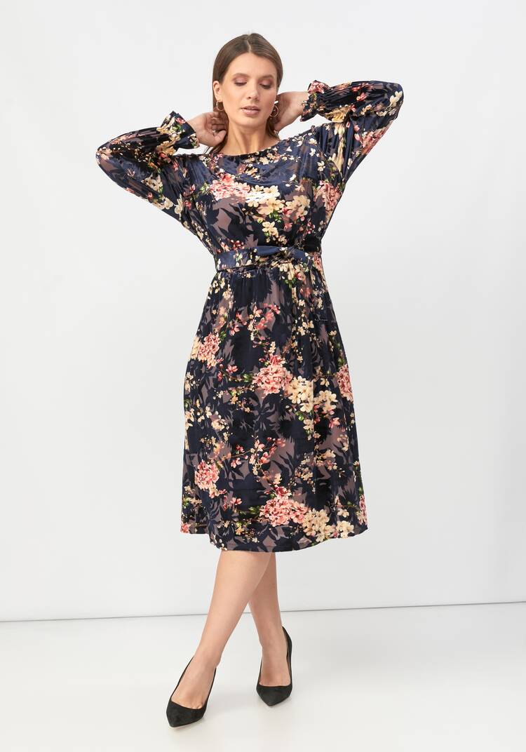 Платье с цветочным принтом из бархата шир.  750, рис. 7