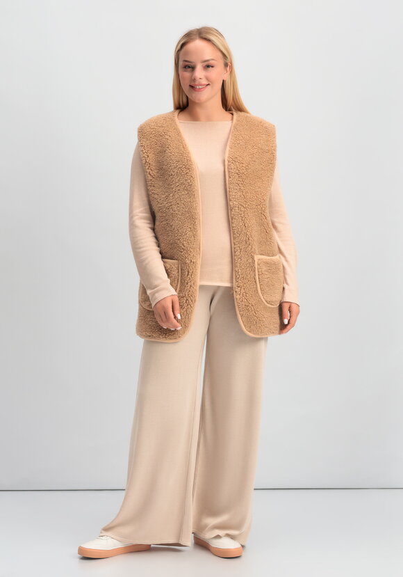 Меховой жилет из верблюжьей шерсти шир.  580, рис. 2