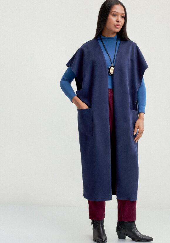 Жилет на запах со спущенным плечом шир.  580, рис. 11