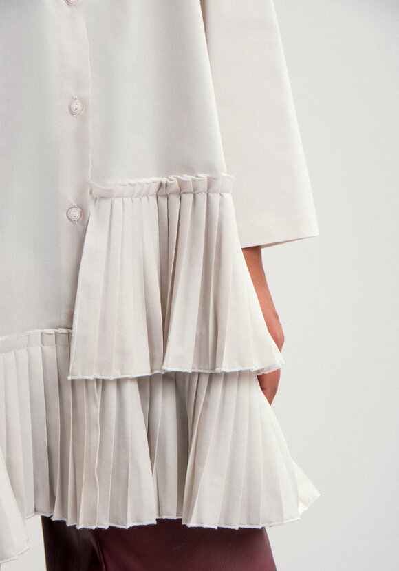 Туника с плиссированным воланом шир.  580, рис. 6