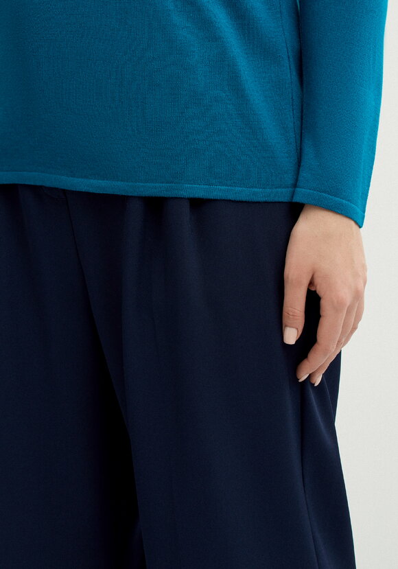 Джемпер базовый однотонный шир.  580, рис. 29