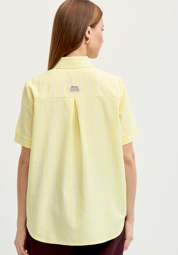 Блуза на пуговицах в вертикальную полоску шир.  580, рис. 11