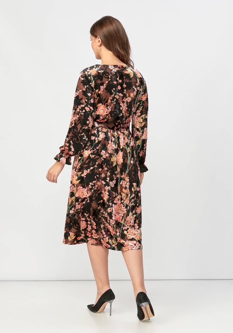 Платье с цветочным принтом из бархата шир.  750, рис. 10