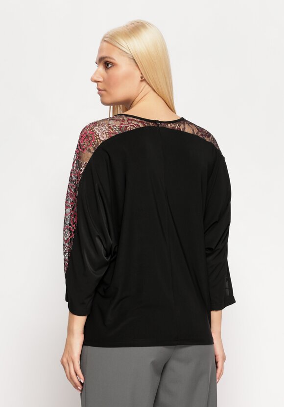 Блуза со вставкой из кружева шир.  580, рис. 15