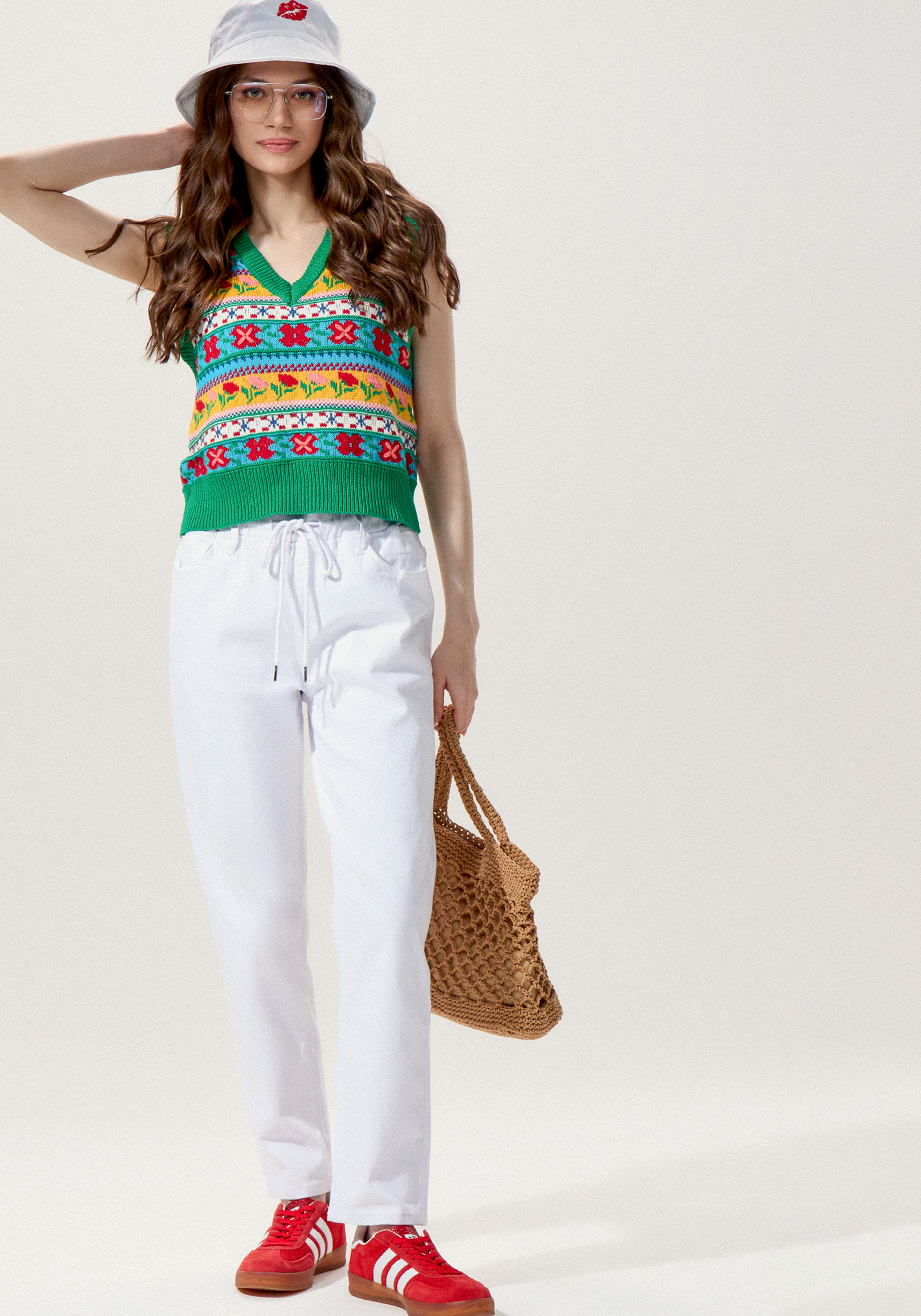 Джинсы с резинкой по поясу