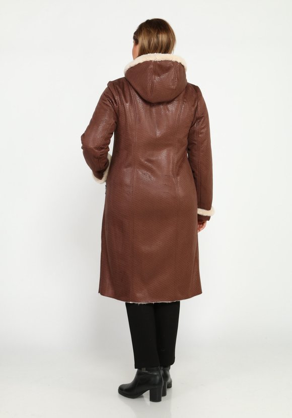 Дубленка на молнии с капюшоном и карманами шир.  580, рис. 12