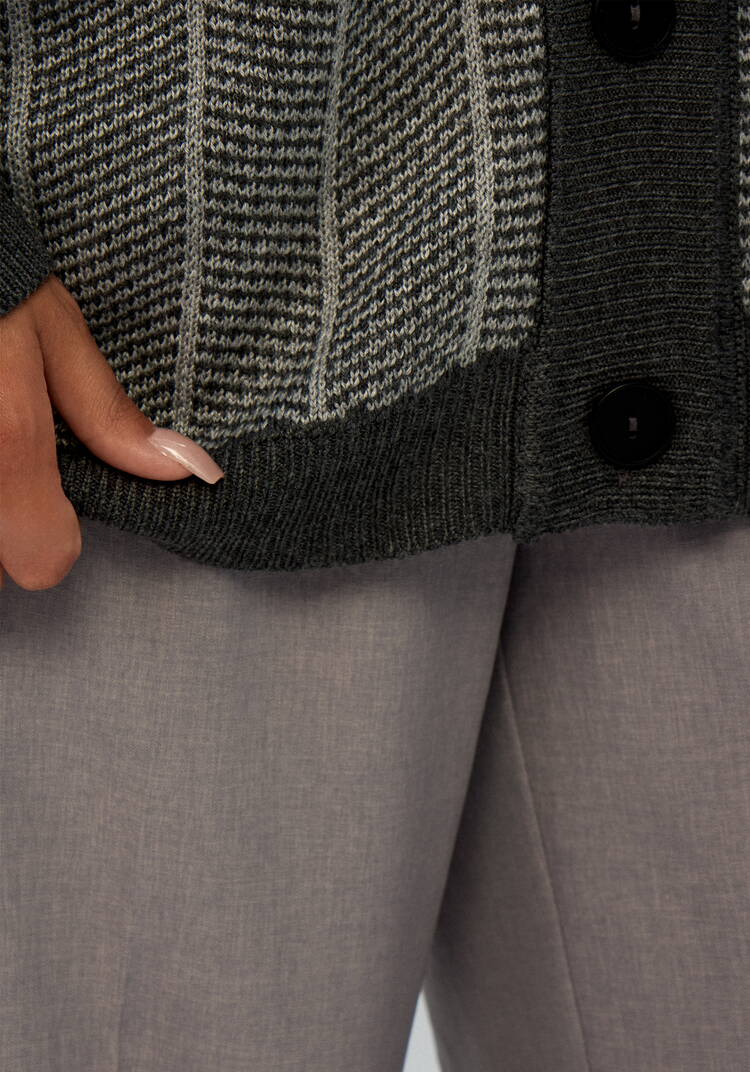 Кардиган монохромный с вертикальной полосой шир.  750, рис. 6